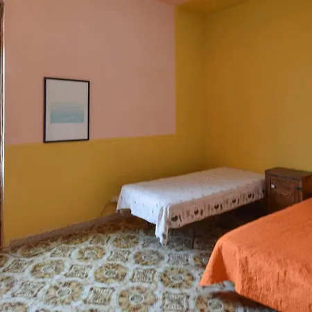 Roccasalvo Holiday home Casa Benarifi